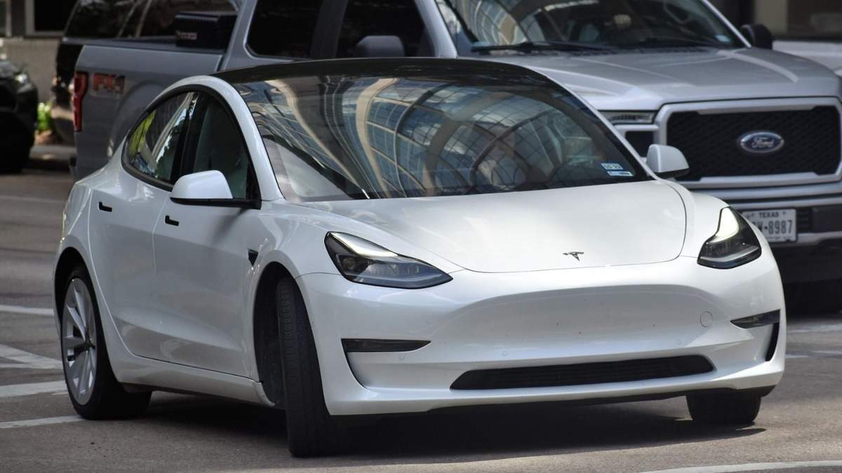 Un hombre murió al ser embestido por vehículo Tesla en Monterrey, Nuevo León. ( (Foto ilustrativa)