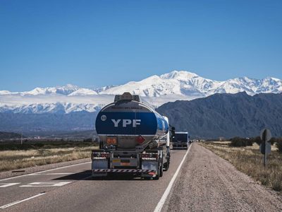 YPF rompe récords con 11,56 millones de barriles de crudo gracias a Vaca Muerta