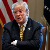 Ahora Trump amenaza con imponer aranceles a autos si México no frena tráfico de drogas y migrantes