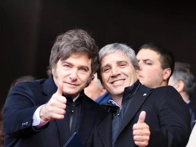 El Gobierno pone el foco en las privatizaciones y acelera definiciones sobre Belgrano Cargas, AySA y Correo Argentino