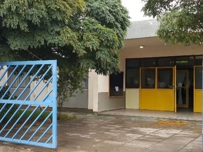 Una escuela aún no comienza las clases “ante la persistencia del olor a gas”