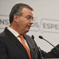 Díaz de León se mantendrá al frente de Banxico hasta fin del periodo