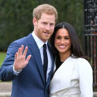 ¡Fue todo mentira! El verdadero motivo porque Meghan Markle y el Príncipe Harry dejan la familia real