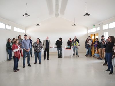 Koopmann y la Asociación Civil Pensar inauguraron la nueva sede del programa “Barriletes en Bandada”