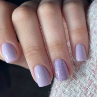 Manicura leche lavanda: el color suave pero canchero de Nail Art que va con cualquier estilo