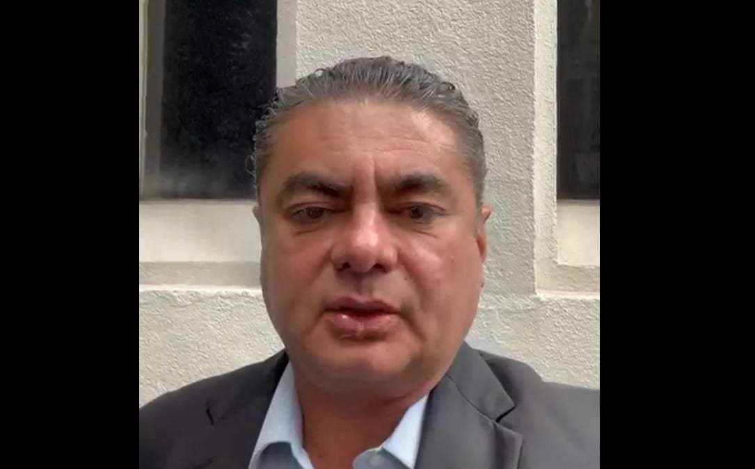 Luis Ángel Espinosa Cházaro, quien se desempeñaba como coordinador de los diputados del PRD
