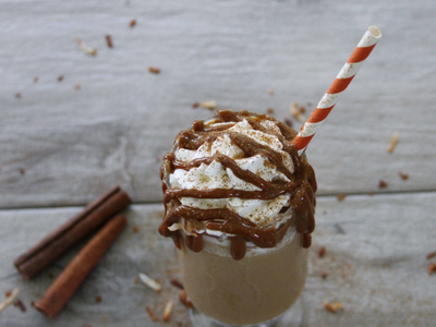 No tires el café que te sobró: mirá cómo reutilizarlo para preparar este delicioso frappuccino