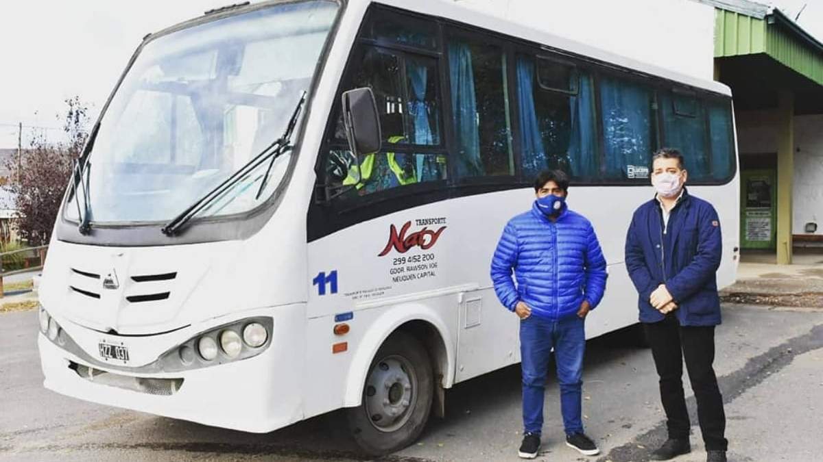 El nuevo transporte entre Aluminé y Ruca Choroy. Fuente: (Twitter)