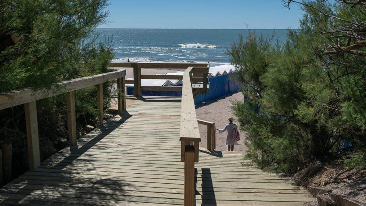 Histórico hotel que mira al mar. Fuente: (Instagram)