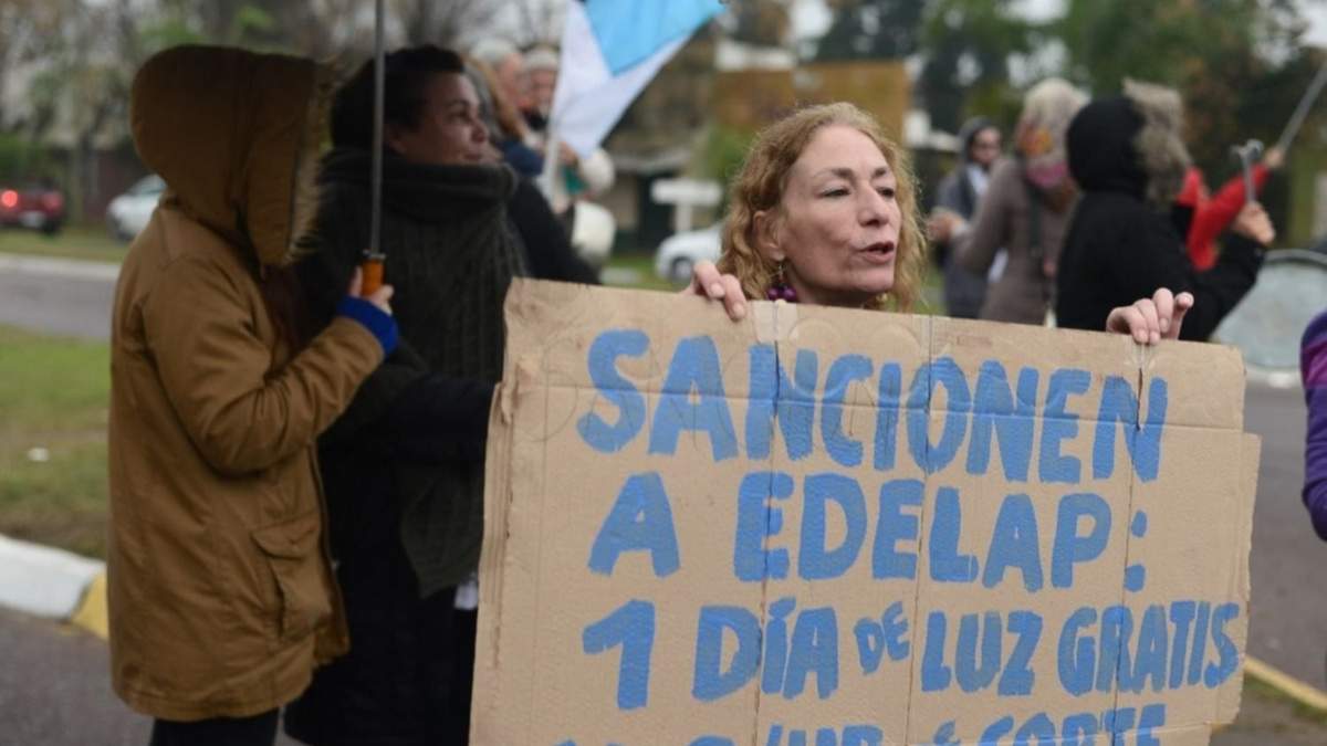 Reclamos contra EDELAP. Fuente: (Twitter)