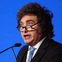 Javier Milei defendió su plan económico y utilizó al dólar como ejemplo