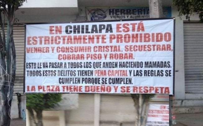 Seis cabezas fueron hallas sobre el toldo de un vehículo en el bulevar Eucaria Apreza en Chilapa, Guerrero