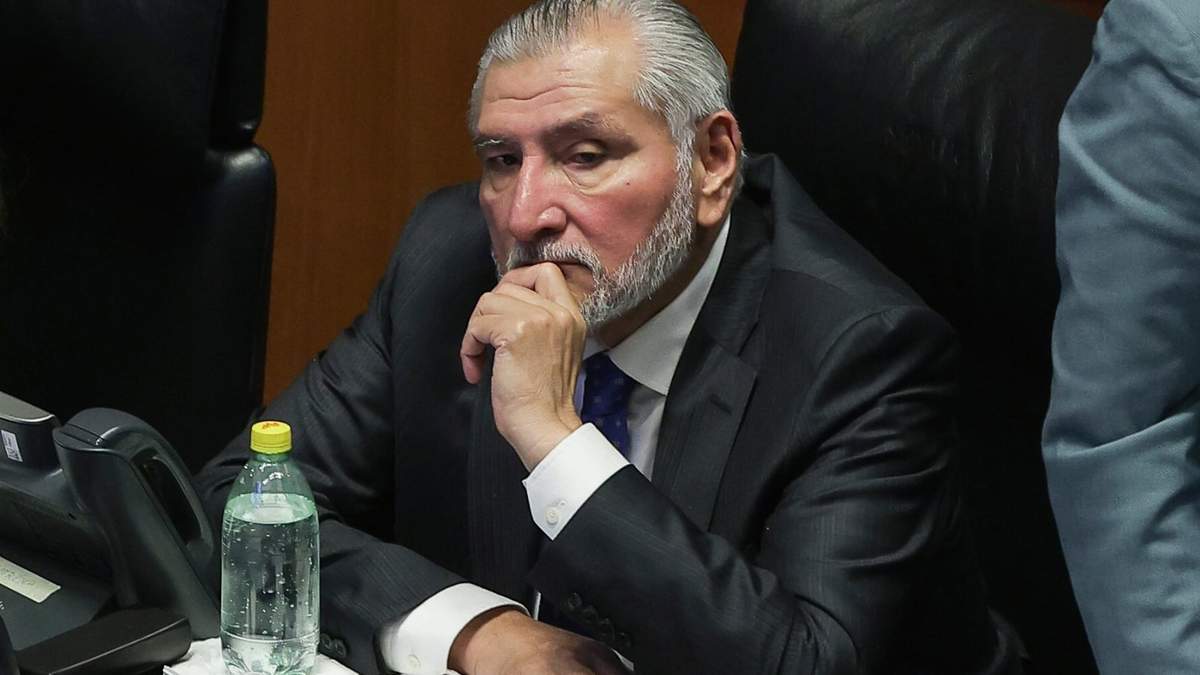 Augusto López Hernández, senador de Morena
