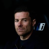 Xabi Alonso fichó como nuevo director técnico del Chelsea con un contrato de cuatro años