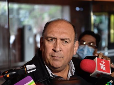 Rubén Moreira arremete contra Mejía Berdeja: "Él no está en sus cinco"