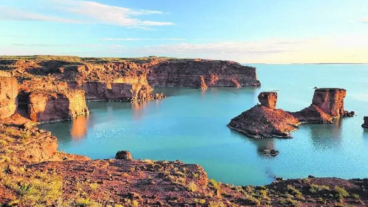 El accidente ocurrió en la zona de acantilados del lago El Chocón. Fuente (X)