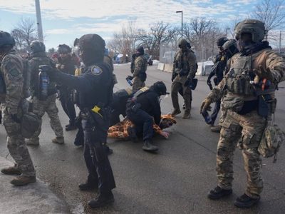 ICE ya no informará sobre muertes de detenidos que hayan sido liberados recientemente de prisión