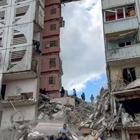 Rusia culpa a Ucrania de derrumbar un edificio de apartamentos en Belgorod