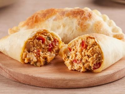 Empanadas de pollo al horno: más ricas que las de la rotisería, hacé esta receta y quedá de 10