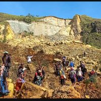 Papúa Nueva Guinea dice que el deslave del viernes sepultó a 2 mil personas y pide ayuda
