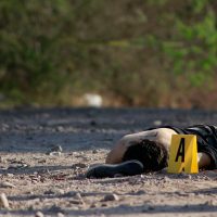 Ataque a familia en Sinaloa deja tres muertos y dos menores heridas