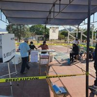 Chiapas vive consulta de revocación con cinco municipios sin casillas