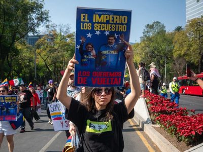 Marchan en CDMX para exigir liberación de Nicolás Maduro (Videos)
