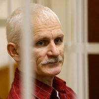Quién es Alés Bialiatski, el preso político que ganó el Nobel de la Paz