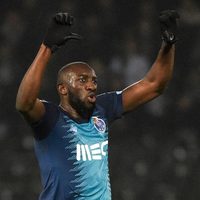 Moussa Marega se cansó de los cantos racistas y estalló
