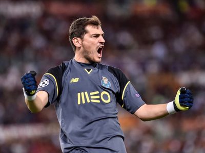 ¿Iker Casillas se adueña del fútbol español?