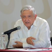 AMLO perfila reforma eléctrica constitucional