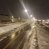 Por la nieve, varias rutas se encuentran inhabilitadas y otras funcionan con horario limitado