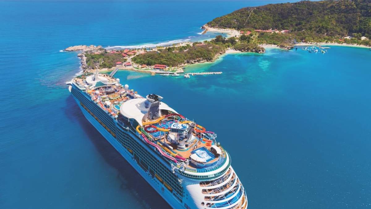 Crucero por el Caribe con protocolos y voluntarios. Fuente: (Instagram)