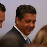 Juez ratifica bloqueo de cuentas ligadas a familia del exgobernador García Cabeza de Vaca