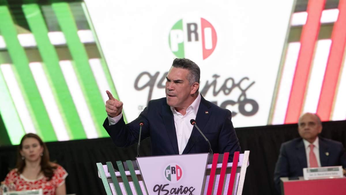 Alejandro Moreno en el Consejo Político Nacional por el 95 Aniversario del PRI.