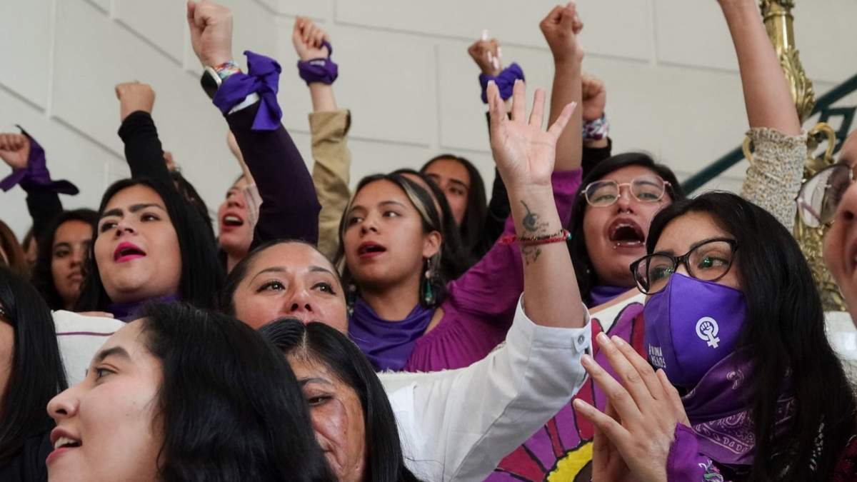 Maria Elena Ríos y Elisa Xolalpa, víctimas de ataques con ácido, celebraron la "Ley Malena"