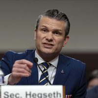 Hegseth afirma que el Pentágono ha dado a Trump opciones para el conflicto Israel-Irán