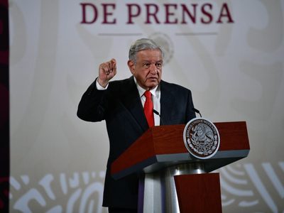 AMLO promete informe sobre desplazamiento forzado tras reportajes de Proceso