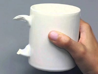 No tires las tazas rotas: con esta genial idea renovalas por completo y convertilas en macetas muy creativas