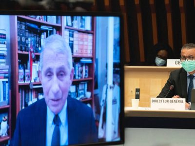 Fauci avanza que EU se unirá al proyecto de la OMS para llevar vacunas a todo el mundo