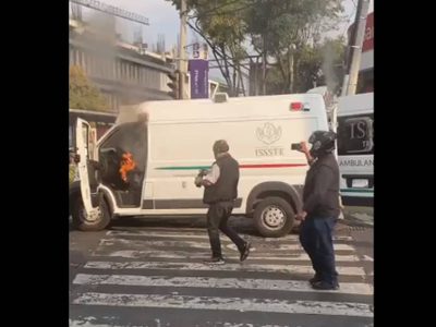 Con millonarias adjudicaciones, proveedora de ambulancias vuelve a lista de empresas inhabilitadas