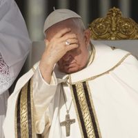 El papa pide un veto universal de la gestación subrogada dentro de su mensaje sobre paz y dignidad