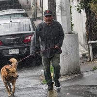 Lluvias e intervalos de chubascos afectarán este martes a 12 estados; llega el frente frío 33