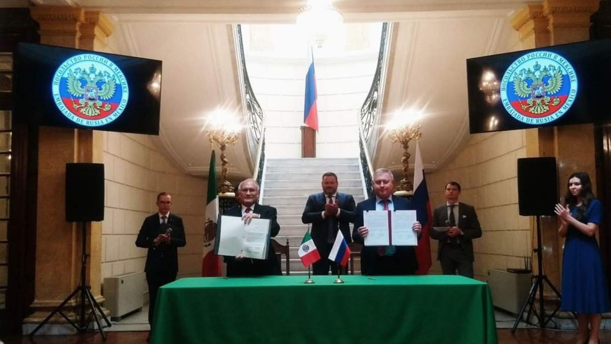 La firma del acuerdo entre México y Rusia
