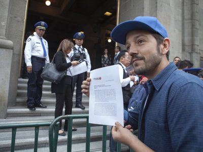 Diego Luna se suma al rechazo contra el decreto de AMLO: "es un golpe militar a la Constitución"
