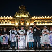 El gobierno es responsable por el estancamiento del caso Ayotzinapa: Vidulfo Rosales