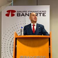 Banorte analiza la posibilidad de adquirir Banamex: Marcos Ramírez