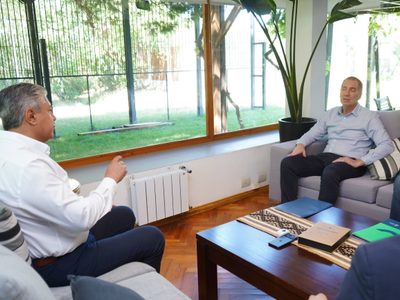 Rolando Figueroa se reunió con Diego Santilli en Neuquén por los próximos proyectos que se presentarán en el Congreso