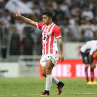 El Pachuca se arma con el chileno Puch y el colombiano Cardona