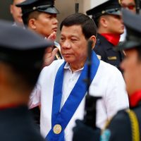 Presidente de Filipinas ordena disparar 'en la vagina” a mujeres terroristas